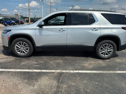 Used 2022 Chevrolet Traverse LT