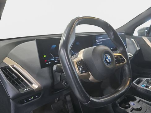 Used 2024 BMW iX xDrive50 w/ Sport Package AWD/4WD image 15