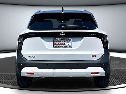 New 2026 Nissan Kicks SR FWD image 4