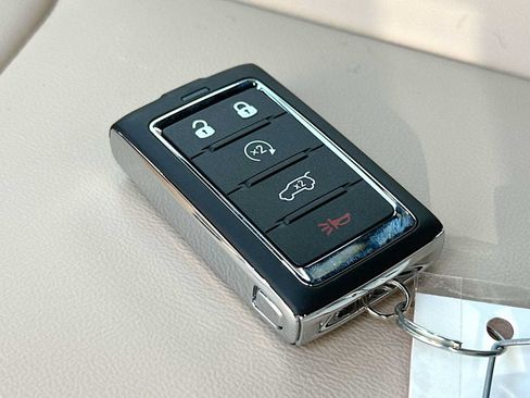 New 2026 Jeep Grand Cherokee L Limited RWD image 29