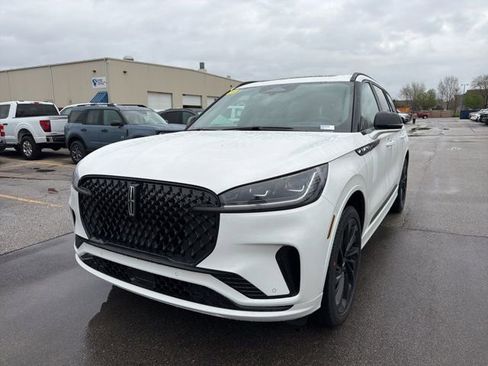 New 2026 Lincoln Aviator Reserve AWD/4WD image 9