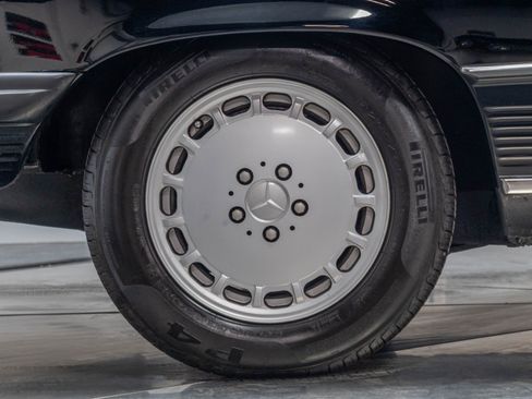 Used 1989 Mercedes-Benz 560 SL image 19