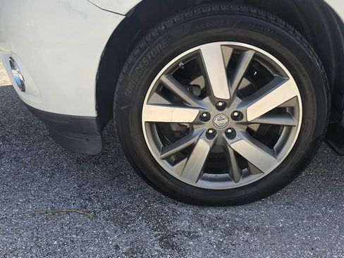 Used 2014 Nissan Pathfinder Platinum FWD image 14