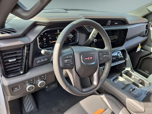 New 2026 GMC Sierra 2500 AT4 w/ AT4 Premium Plus Package AWD/4WD image 9