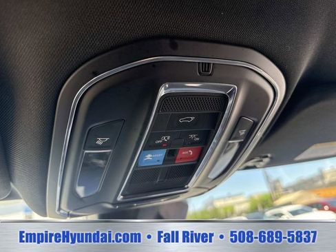 Used 2024 Jeep Wagoneer L Series II w/ Flexible Seating Group AWD/4WD image 25