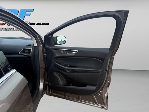Used 2019 Ford Edge SEL w/ Equipment Group 201A image 14