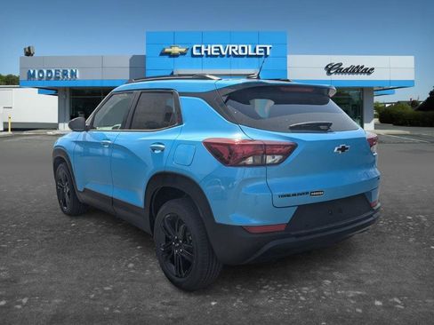 New 2026 Chevrolet TrailBlazer LT w/ Midnight Edition FWD image 7