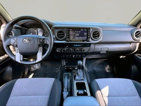 Used 2023 Toyota Tacoma TRD Off-Road w/ Technology Package AWD/4WD image 8