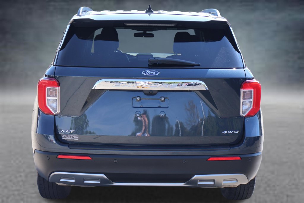 Used 2023 Ford Explorer XLT w/ Equipment Group 202A AWD/4WD image 22