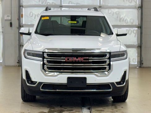 Used 2023 GMC Acadia SLT AWD/4WD image 2
