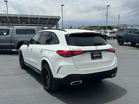 Used 2024 Mercedes-Benz GLC 300 4MATIC image 4