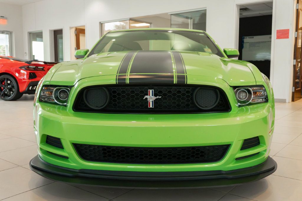 Used 2013 Ford Mustang Boss 302 w/ Boss 302 Accessory Pkg RWD image 8