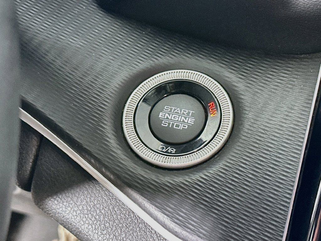 Used 2023 Jeep Grand Cherokee L Laredo w/ Luxury Tech Group I AWD/4WD image 19