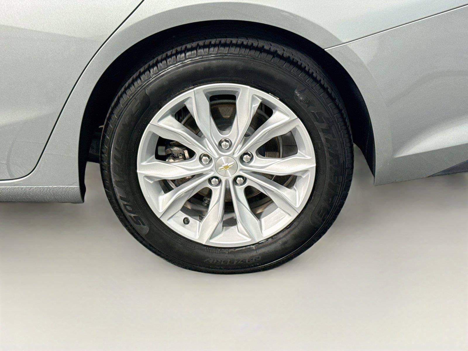 Used 2025 Chevrolet Malibu LT FWD image 34