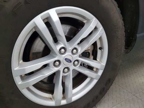 Used 2022 Ford Explorer XLT w/ Class IV Trailer Tow Package image 31