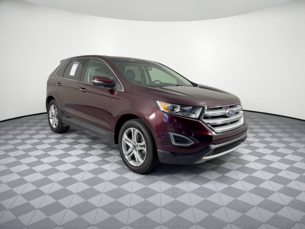 Used 2018 Ford Edge Titanium FWD image 7