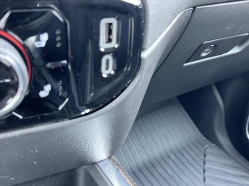 Used 2023 Chevrolet Silverado 1500 LT Trail Boss w/ LT Trail Boss Premium Package AWD/4WD image 37
