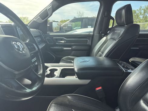 Used 2019 RAM 1500 Laramie AWD/4WD image 33