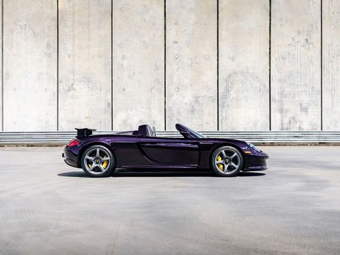 Used 2005 Porsche Carrera GT RWD image 4