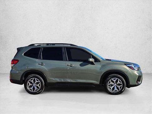 Used 2019 Subaru Forester Premium image 4