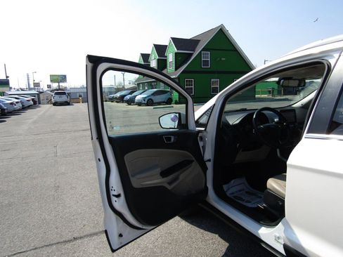 Used 2018 Ford EcoSport Titanium image 15