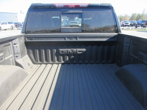 New 2026 GMC Sierra 1500 AT4X image 7