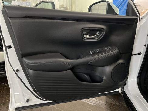 Used 2023 Honda HR-V EX-L image 14