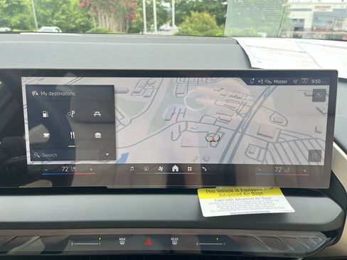 Used 2025 BMW X3 xDrive30i w/ Premium Package image 26