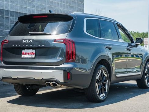 Used 2024 Kia Telluride S AWD/4WD image 6