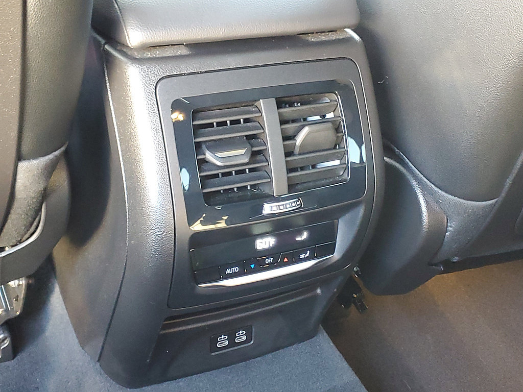 Used 2024 BMW X3 sDrive30i w/ Convenience Package RWD image 13
