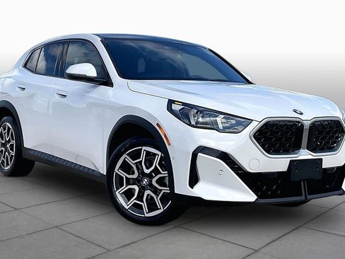 Used 2026 BMW X2 xDrive28i AWD/4WD image 3