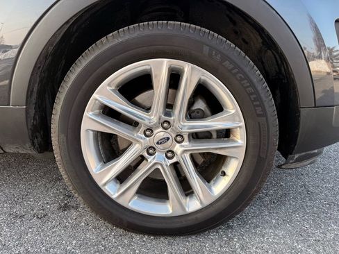 Used 2017 Ford Explorer XLT w/ Equipment Group 202A image 34