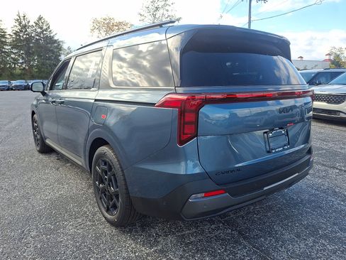 New 2026 Kia Carnival SX w/ SX Dark Edition Package FWD image 6