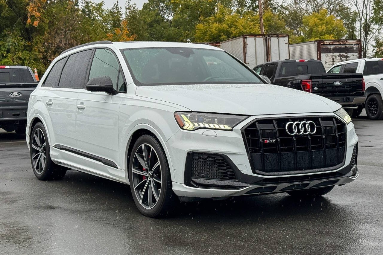 Used 2021 Audi SQ7 Prestige AWD/4WD image 1