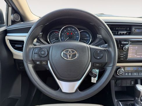 Used 2016 Toyota Corolla LE image 23