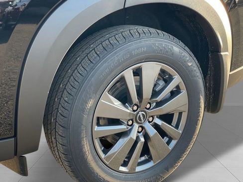 New 2026 Nissan Pathfinder SV FWD image 9