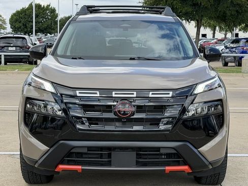 Used 2025 Nissan Rogue SV AWD/4WD image 7