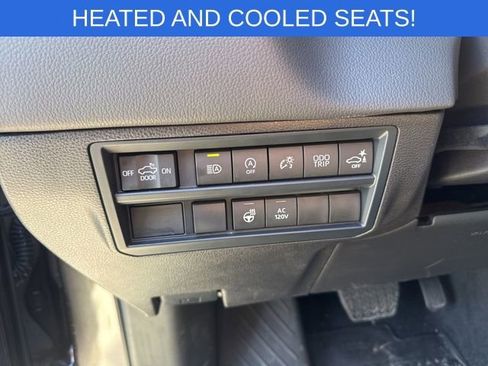 Used 2025 Toyota Tundra Limited image 20