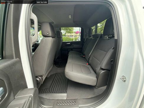 Used 2021 Chevrolet Silverado 2500 Custom w/ Custom Value Package AWD/4WD image 19