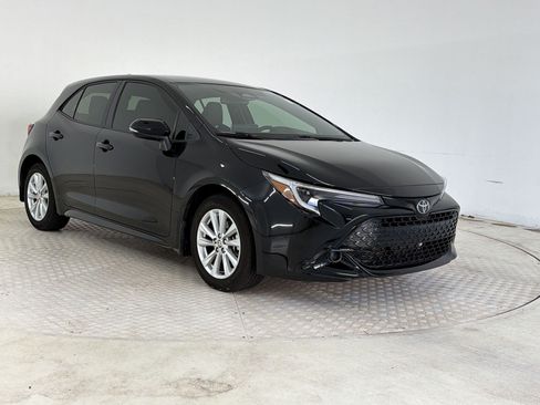 Used 2025 Toyota Corolla SE FWD image 7