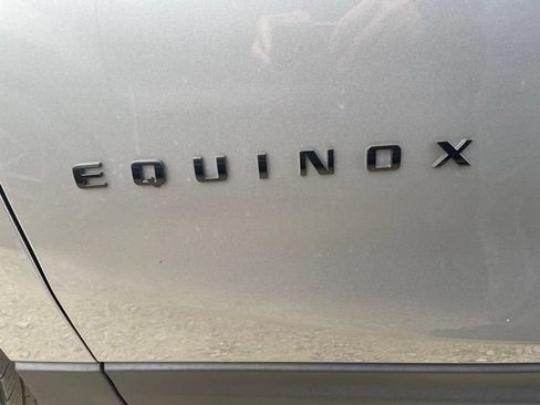 Used 2024 Chevrolet Equinox RS FWD image 10