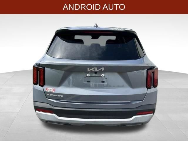 Used 2025 Kia Sorento LX FWD image 6