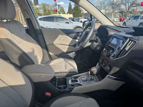 Used 2022 Subaru Forester AWD/4WD image 4