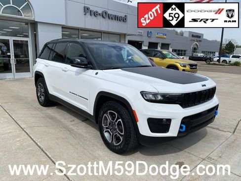 Used 2022 Jeep Grand Cherokee Trailhawk w/ Luxury Tech Group III AWD/4WD image 1