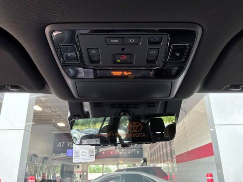 New 2026 Toyota Grand Highlander AWD Hybrid image 17