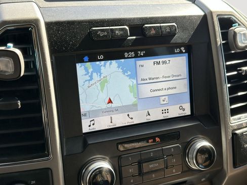 Used 2018 Ford F150 Lariat w/ Equipment Group 502A Luxury image 12