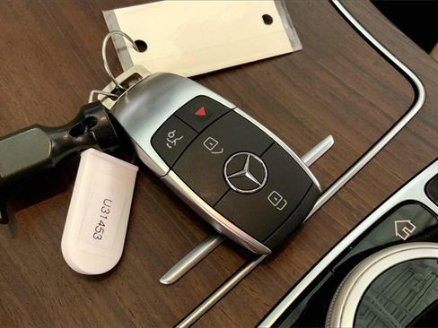 Used 2021 Mercedes-Benz C 300 Sedan image 13