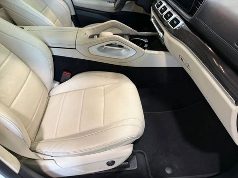Used 2022 Mercedes-Benz GLS 450 4MATIC image 29