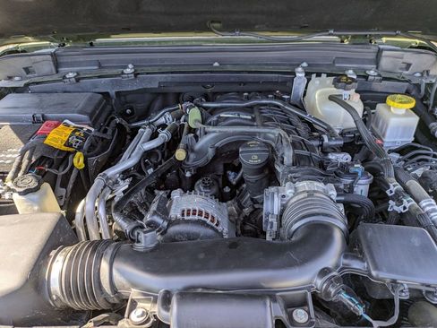 Used 2023 Jeep Gladiator Rubicon w/ LED Lighting Group image 32