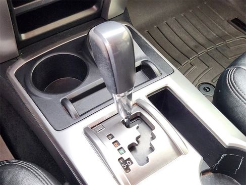 Used 2017 Toyota 4Runner SR5 image 21